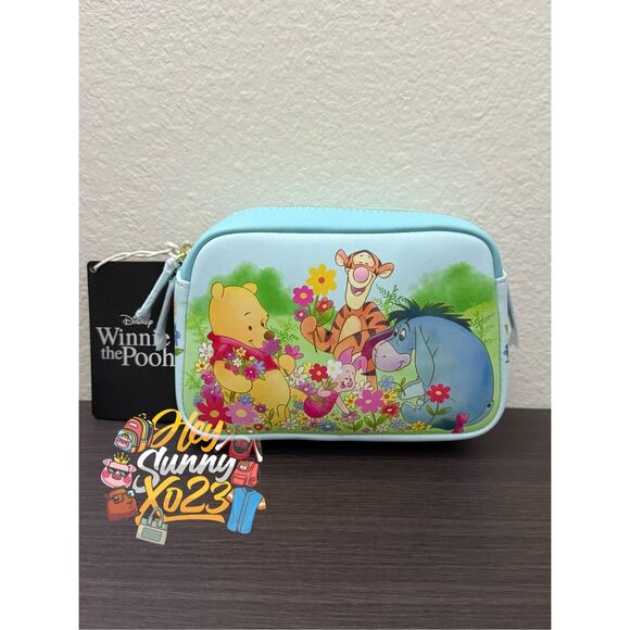 Loungefly Disney Winnie the Pooh Floral Pooh Bear and Friends Cosmetic Bag - Picture 1 of 4